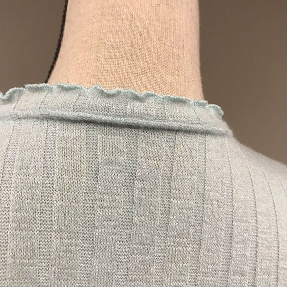 Baby blue button down knit crop sweater - Picture 7 of 11